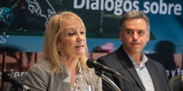 Se calienta la interna del Frente Amplio por los candidatos a ministro de Economía