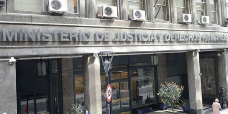Sin acceso a la justicia: el Gobierno cierra 81 CAJ en todo el país
