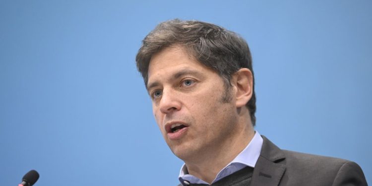 Axel Kicillof: “A la crueldad del Gobierno le respondemos con un Estado presente”