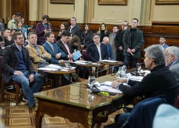 El Senado se aumenta las dietas en un 6,5% y pasarán a cobrar $ 9 millones