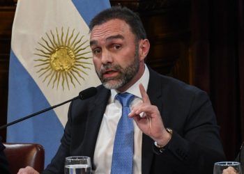 Ezequiel Atauche, tras la salida de Francisco Paoltroni del bloque de LLA: “La relación era insostenible”