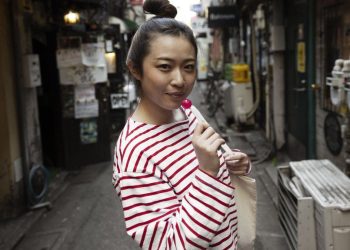 Japón abandona la idea de incitar a mujeres a casarse con hombres del campo a cambio de dinero