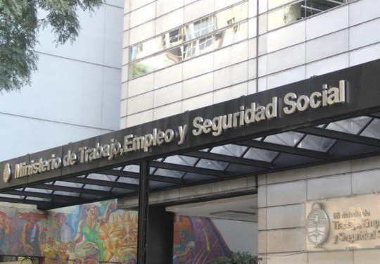 Paritaria estatal: los trabajadores tendrán un aumento del 3% para septiembre-octubre