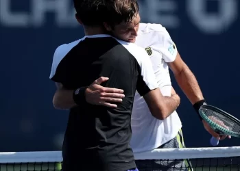 US Open: Tomás Etcheverry se quedó con el duelo entre argentinos y Francisco Comesaña volvió a dar el batacazo