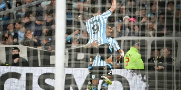 Copa Sudamericana: Racing fue una máquina, borró a Paranaense y se metió en semis