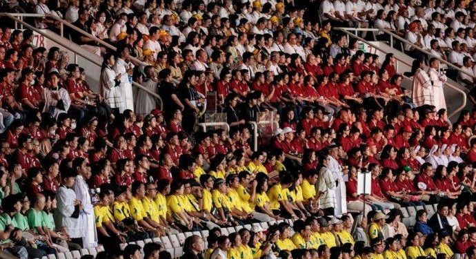 El papa Francisco llega a Papúa Nueva Guinea, segunda etapa de su gira por Asia y el Pacífico