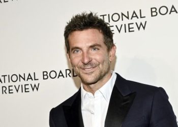 Es conocido como uno de los mejores actores de Hollywood, ganó 3 Oscar, pero se retiró y vive en una humilde casa en Irlanda