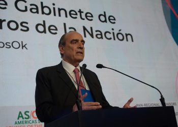 Francos llega a Diputados en medio de la interna libertaria