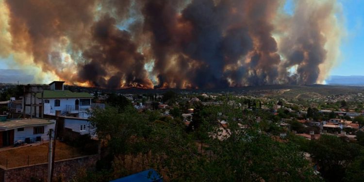 Incendios en Córdoba: evacúan localidades afectadas en Capilla del Monte, Río Segundo y Río Cuarto