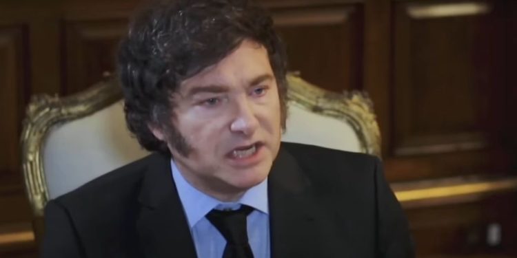 Javier Milei defendió a Santiago Caputo, respaldó a Victoria Villaruel y adelantó que armará un interbloque con el PRO