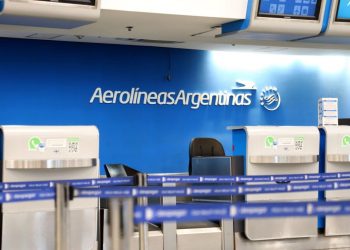 Javier Milei firmará un decreto para privatizar a Aerolíneas Argentinas