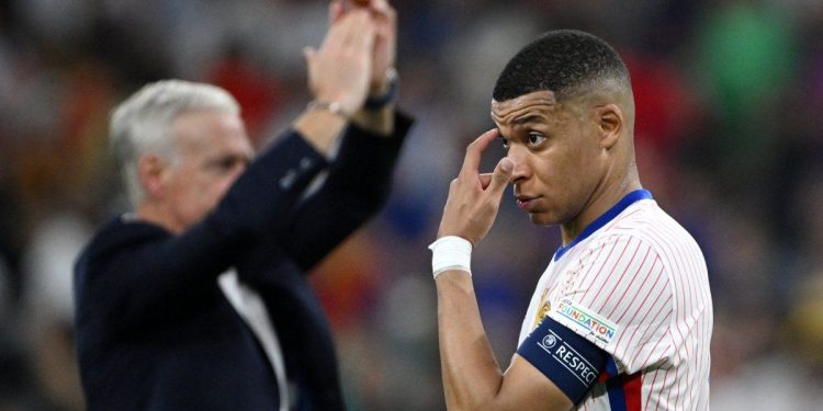 Kylian Mbappé sigue en guerra con el PSG por una deuda millonaria