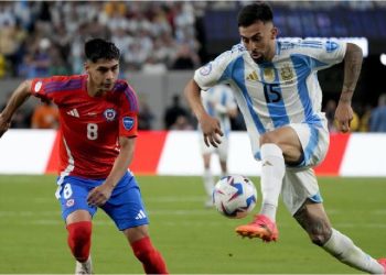 La Selección Argentina recibe a Chile por Eliminatorias: horario, TV y formaciones