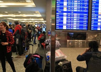 Los gremios aeronáuticos terminaron una nueva jornada de reclamos, con bajo impacto en los vuelos