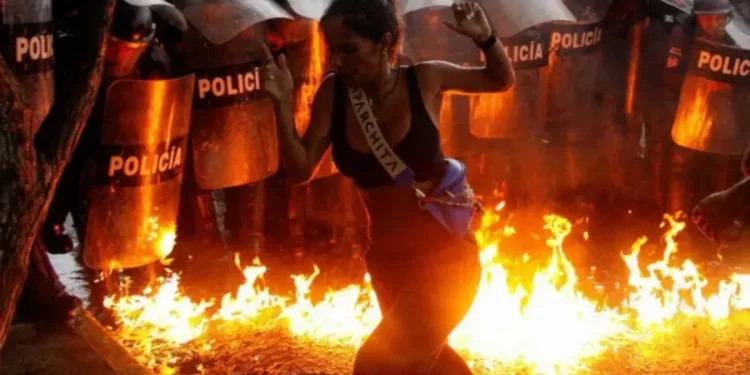 Más de 30 países le exigieron a Nicolás Maduro terminar con la “violencia política” en Venezuela