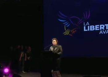 Milei, a contrapierna: LLA es partido nacional pero con precio a la baja