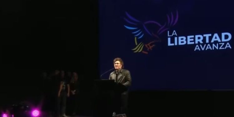 Milei, a contrapierna: LLA es partido nacional pero con precio a la baja