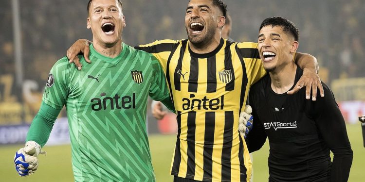 Peñarol resistió la prepotencia de Flamengo y vuelve a semifinales de la Libertadores
