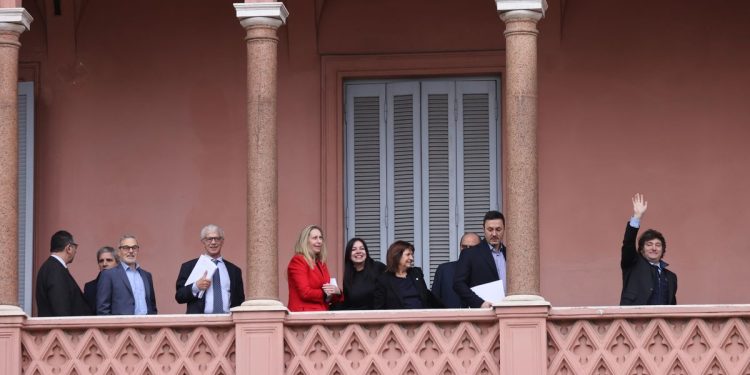 Polémica por la información pública, ¿una batalla inútil?