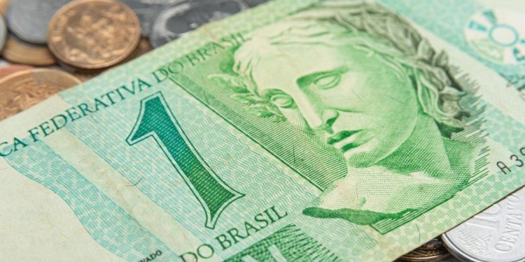 Real blue: a cuánto operó este martes 17 de septiembre