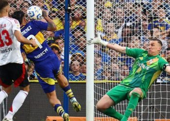 Se conoció el audio del VAR del gol anulado a Milton Giménez en el Superclásico