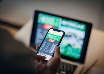 Siete de cada diez jóvenes tienen amigos o conocidos que hicieron alguna apuesta online