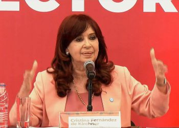 Tras los cruces con Javier Milei, Cristina vuelve a participar de un acto en el Conurbano