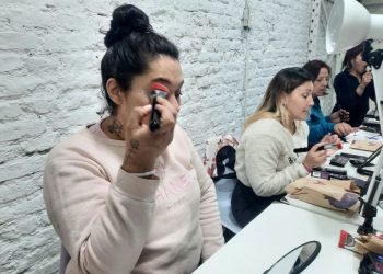YoNoFui inaugura la cooperativa de estética y cuidados corporales «Bell»