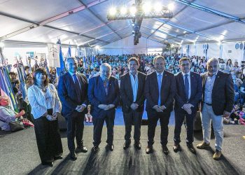 Almirante Brown celebró sus 151 años con la apertura de la 8° Feria Internacional del Libro
