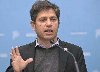 Axel Kicillof: “El gobierno de Milei está queriendo apropiarse de esta decisión del FMI sobre los sobrecargos”