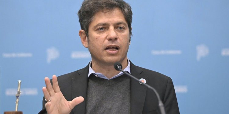 Axel Kicillof: “El gobierno de Milei está queriendo apropiarse de esta decisión del FMI sobre los sobrecargos”