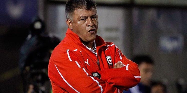 Claudio Borghi aseguró que el mal momento de la selección de Chile se debe a las SAD