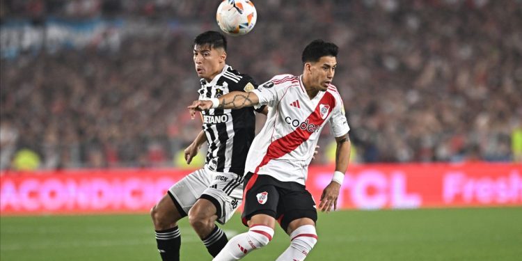 Copa Libertadores: con un Monumental colmado, River va por la épica ante Atlético Mineiro