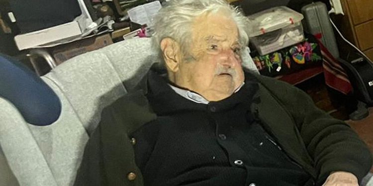 ¿De qué hablaron José Mujica y el papa Francisco?