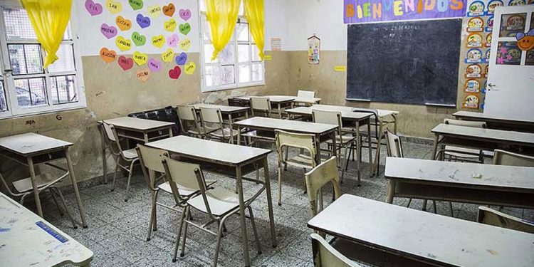 Directores denuncian aumento de violencia escolar y ausencia de recursos para enfrentarla