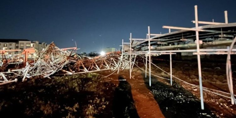 EEUU: cuatro personas murieron tras un impresionante choque de un helicóptero con una torre de radio