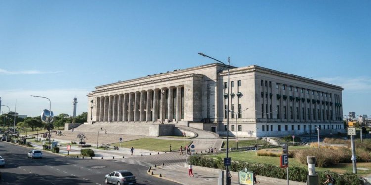 El Gobierno analiza opciones para auditar las universidades nacionales