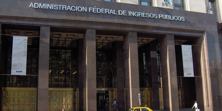 El Gobierno anunció la disolución de la AFIP para crear una Agencia de Recaudación y Control Aduanero