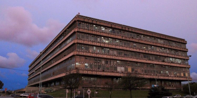 El Gobierno trabaja en un proyecto de ley para arancelar las universidades para extranjeros