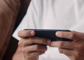 En qué lugar de la casa no se debe poner el celular