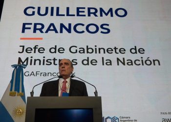 Francos recibe a la CGT en busca de bajar la tensión tras la reforma laboral