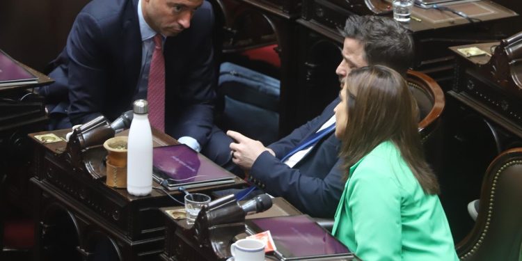 Hernán Rossi: “Los que van a Casa Rosada a sacarse fotos son topos para destruir el radicalismo”