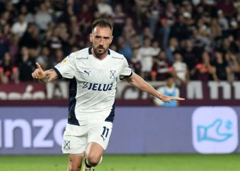 Independiente celebró una importante victoria ante Lanús, que ya piensa en la Sudamericana