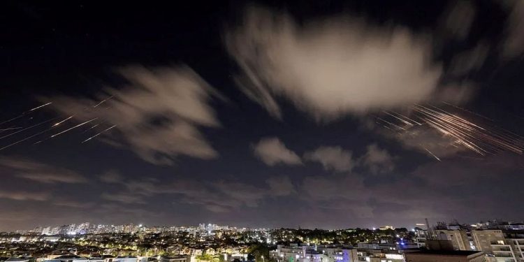 Israel pidió a EEUU que lo apoye una vez que ataque a Irán