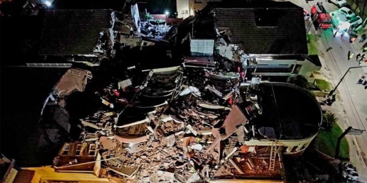 Kicillof monitorea el operativo de rescate en Villa Gesell tras enviar personal y equipos