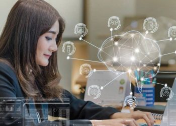 La IA recomendó tres carreras universitarias de tecnología que proyectan salida laboral en dólares