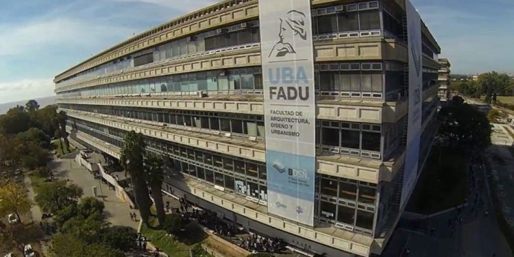 La UBA le respondió a Mauricio Macri: «queremos ex presidentes que estén a la altura de lo que el debate público necesita»