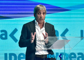 Luis Caputo confirmó ante el círculo rojo que aún no hay fecha para salir del cepo: “No podemos hacer futurología”