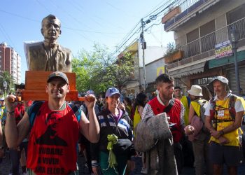 Multitudinaria caminata a Luján: la plegaria de un pueblo que busca algo en qué creer