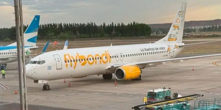 Otra de Flybondi: se rompió un avión en Madryn y obligó a desviar vuelos de Aerolíneas